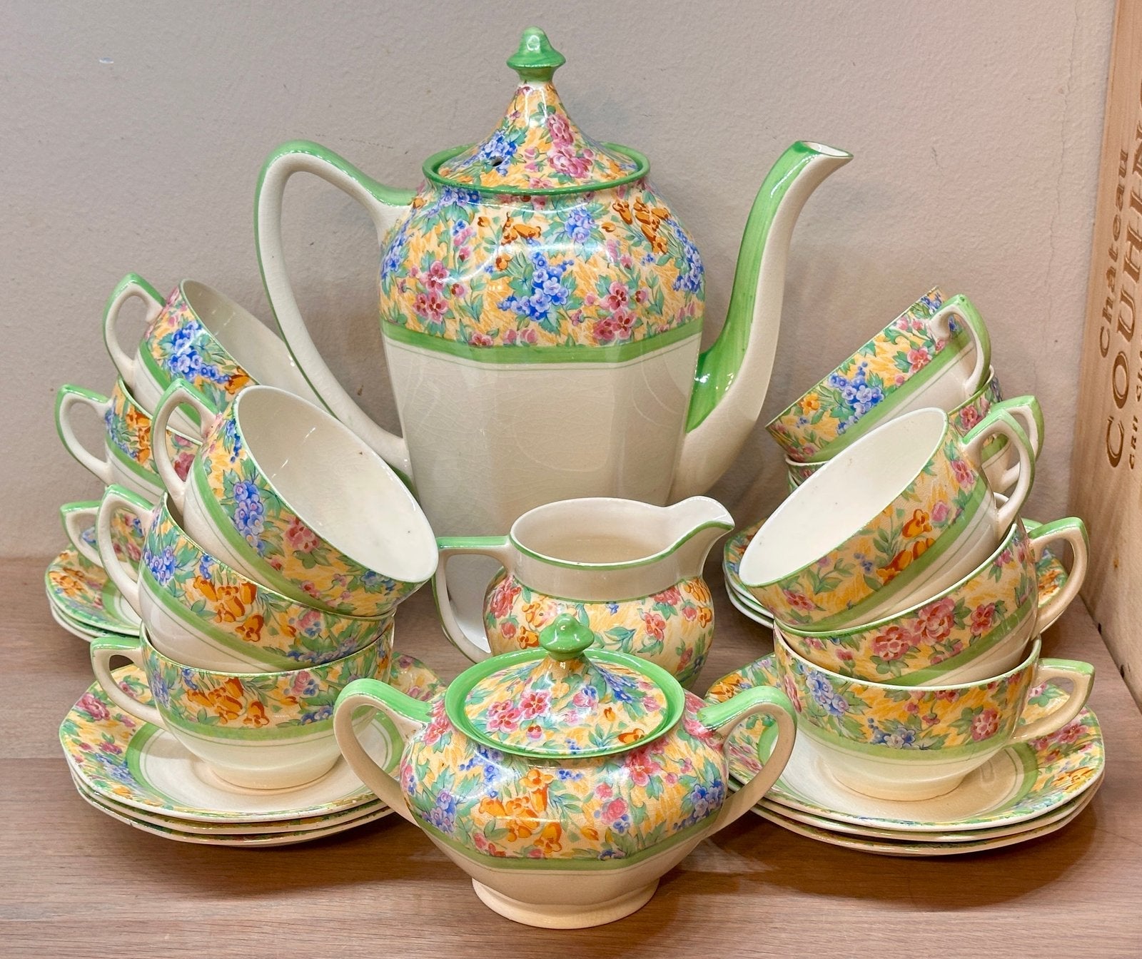 Servies - 15-delig - Tudorware Barker Bros Ltd. - Staffordshire England - décor CHINTZ met lichtere accenten