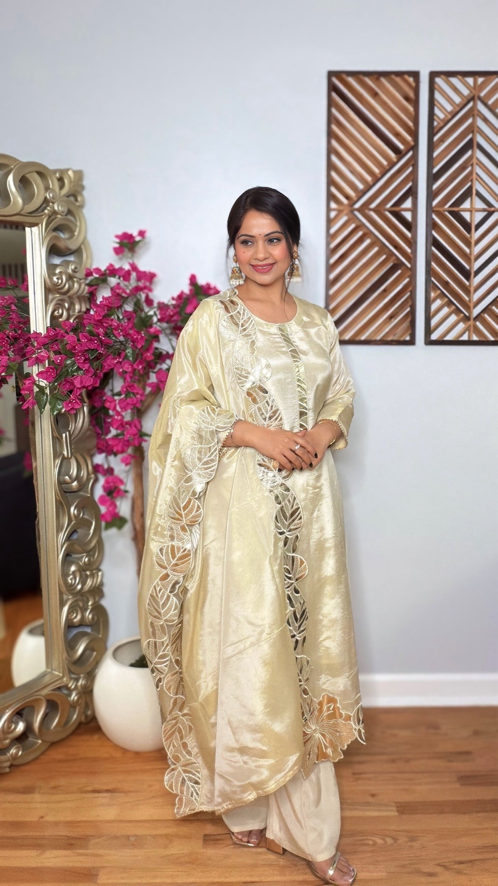 AURISHA-Tissue Shimmer Appliqué Work Designer Set